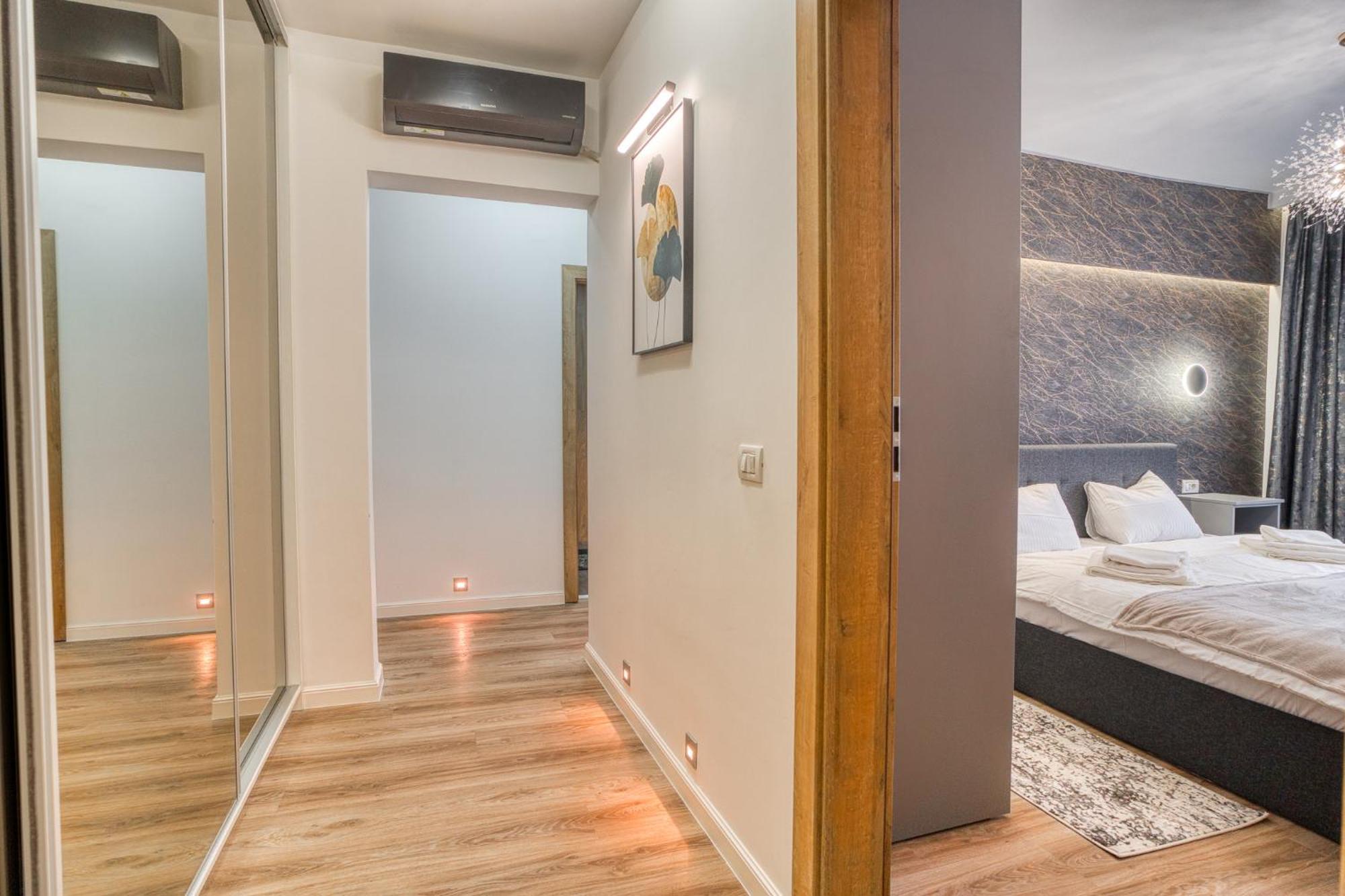 City Chic Retreat: Newly Renovated 1Br Apartment Bukarest Exterior foto